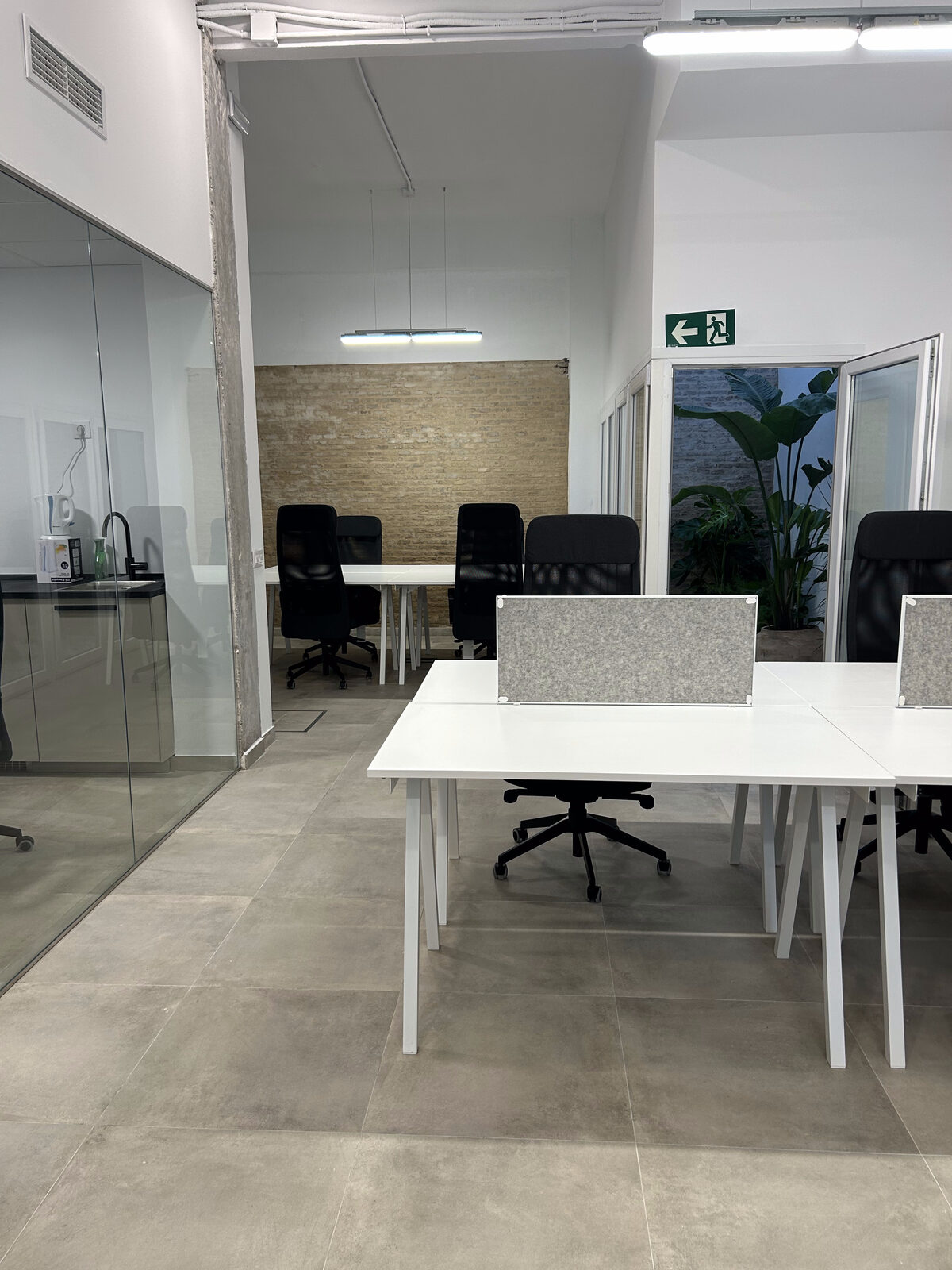 Zona de trabajo Coworking Miraflores, Sevilla